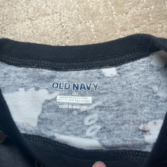 Old Navy Halloween ghost kids shirt size 5T - Picture 5 of 8